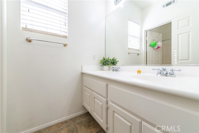 Detail Gallery Image 27 of 39 For 22195 Empress St, Moreno Valley,  CA 92553 - 4 Beds | 3/1 Baths