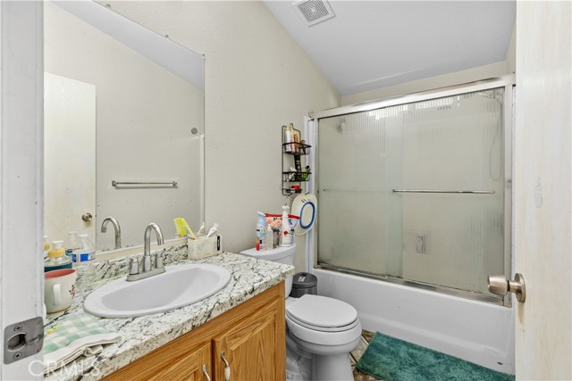 Detail Gallery Image 7 of 19 For 4801 First, Santa Ana,  CA 92703 - 4 Beds | 2 Baths