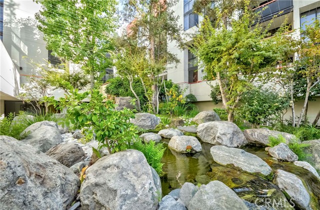 Detail Gallery Image 14 of 16 For 222 S Central Ave #320,  Los Angeles,  CA 90012 - 1 Beds | 1 Baths