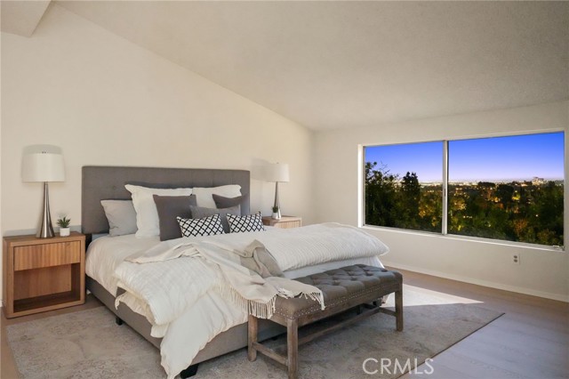 Detail Gallery Image 30 of 64 For 5932 Ellenview Ave, Woodland Hills,  CA 91367 - 5 Beds | 4 Baths