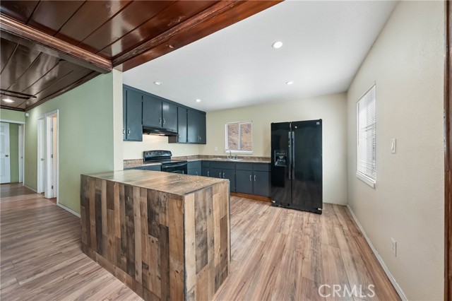 Detail Gallery Image 16 of 37 For 13510 Lower Lakeshore Dr, Clearlake,  CA 95422 - 4 Beds | 2 Baths