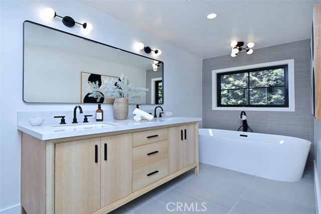 Detail Gallery Image 40 of 68 For 13327 Cheltenham Dr, Sherman Oaks,  CA 91423 - 4 Beds | 5/1 Baths