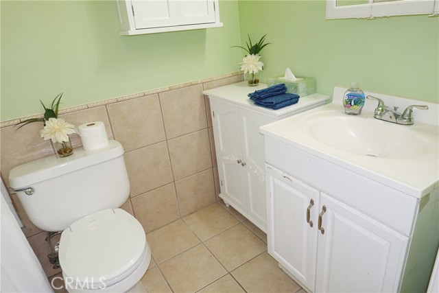 Detail Gallery Image 18 of 39 For 2033 Calle La Sombra #2,  Simi Valley,  CA 93063 - 2 Beds | 1 Baths