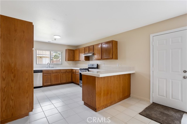 136 S. 4th Street has such a GREAT kitchen!
