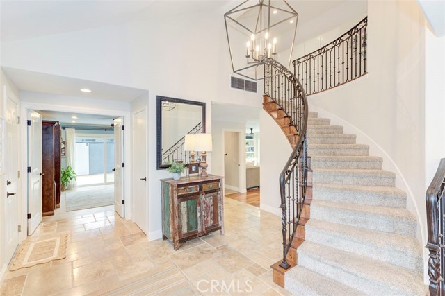 26752 Magdalena Lane, Mission Viejo CA: https://media.crmls.org/medias/5fd2892d-a64c-4ceb-b6d1-8d3f2e7385dc.jpg