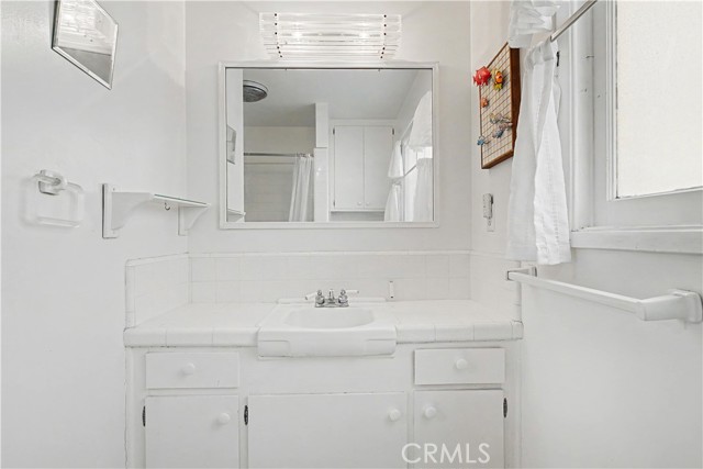 Detail Gallery Image 11 of 36 For 628 13th, Manhattan Beach,  CA 90266 - 3 Beds | 2 Baths