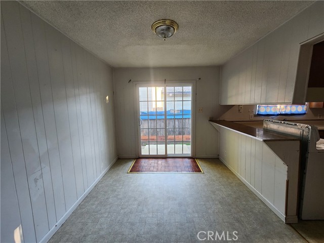 Detail Gallery Image 4 of 12 For 1701 Yolo St, Corning,  CA 96021 - 3 Beds | 2 Baths