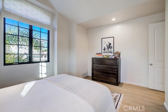 Detail Gallery Image 56 of 73 For 3511 via Dolce, Marina Del Rey,  CA 90292 - 4 Beds | 3/1 Baths