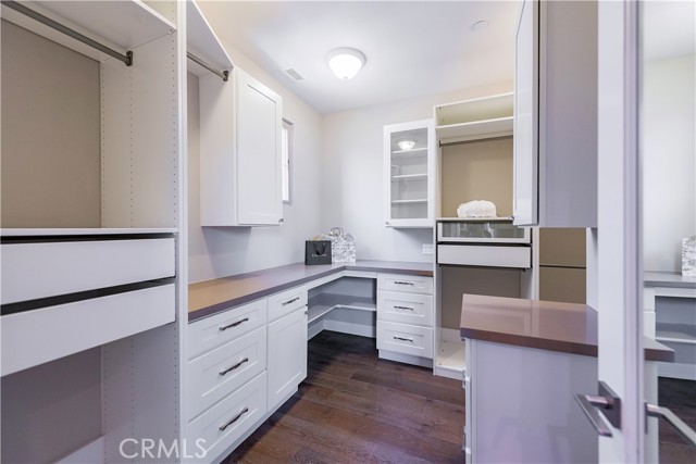 114 Bridle, Irvine CA: https://media.crmls.org/medias/5fd4f20a-c3e7-4026-a23b-3a6cb27584d2.jpg