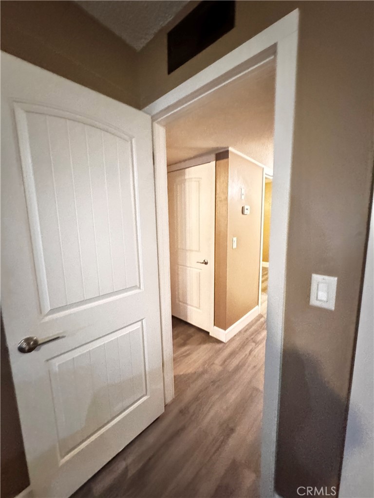 https://media.crmls.org/medias/5fd51bea-bc0b-45a3-8434-afdfcde5ebc9.jpg?preset=X-Large
