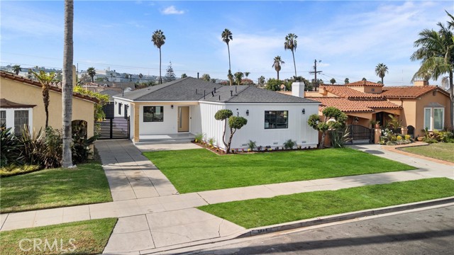 Detail Gallery Image 2 of 62 For 3945 S Norton Ave, Los Angeles,  CA 90008 - 4 Beds | 3/1 Baths