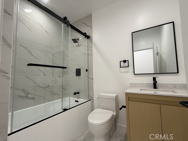 Detail Gallery Image 18 of 20 For 9128 Balcom Ave, Northridge,  CA 91325 - 4 Beds | 3 Baths