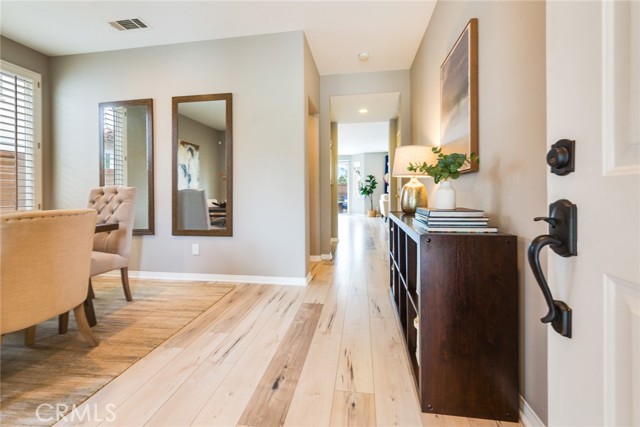 Detail Gallery Image 3 of 38 For 11 Asbury, Irvine,  CA 92602 - 4 Beds | 2/1 Baths