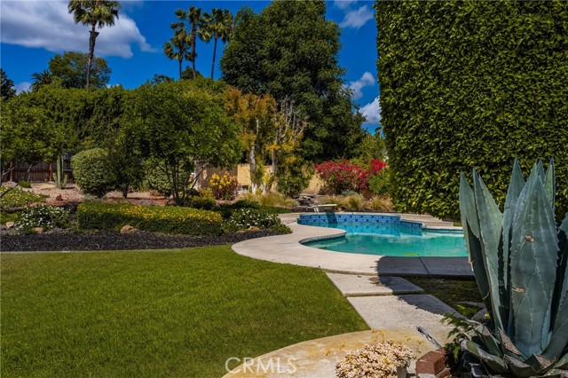 property-img
