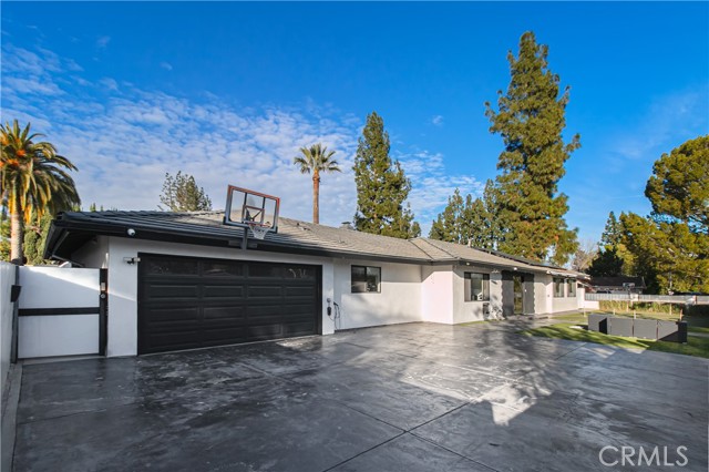 Detail Gallery Image 4 of 59 For 19501 Vintage St, Northridge,  CA 91324 - 7 Beds | 6 Baths