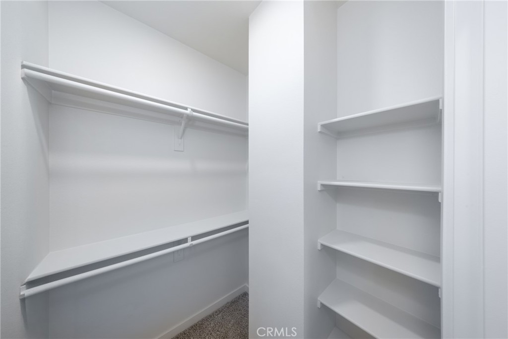 https://media.crmls.org/medias/5fdb6f57-9642-4a51-b818-6eecb9a30e22.jpg?preset=X-Large