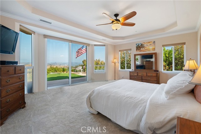255 Puerta De Lomas, Fallbrook CA: https://media.crmls.org/medias/5fdc38d8-f4e7-4da7-a125-a469b41bb0d1.jpg