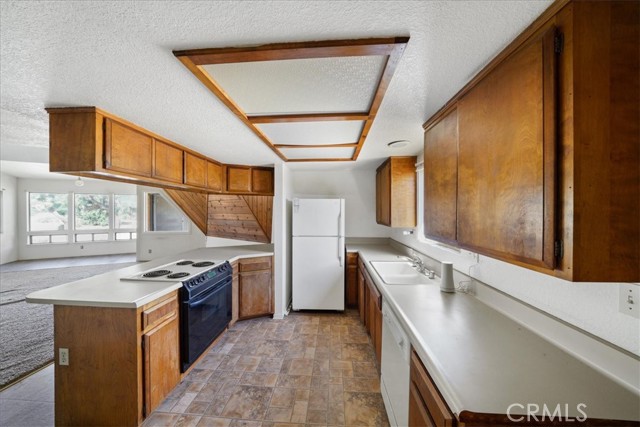Detail Gallery Image 12 of 42 For 10075 Monte Vista Rd, Phelan,  CA 92371 - 3 Beds | 2 Baths