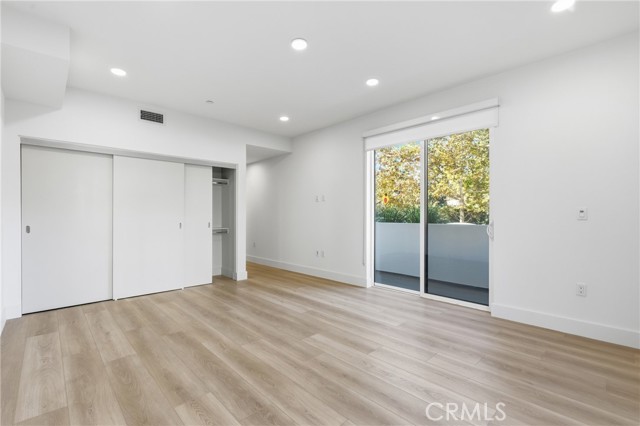 Detail Gallery Image 6 of 10 For 12078 Guerin St #101,  Studio City,  CA 91604 - 2 Beds | 2 Baths