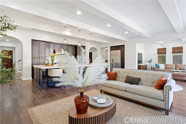 Detail Gallery Image 12 of 46 For 9 Spanish Moss, Irvine,  CA 92602 - 6 Beds | 5 Baths