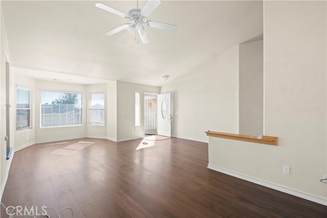 Detail Gallery Image 7 of 22 For 8849 Glade Avenue, California City,  CA 93505 - 3 Beds | 2 Baths