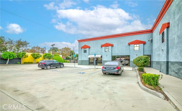 Image 25 of 30 For 702 Holt Avenue