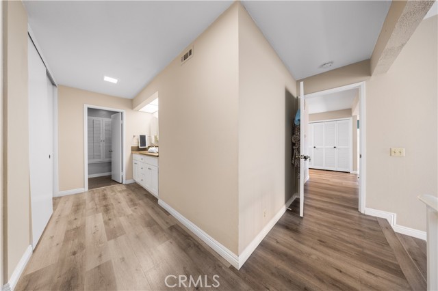 11 Palos, Irvine CA: https://media.crmls.org/medias/5fdf29a4-ba93-4b7c-a9ad-dcb214931f75.jpg