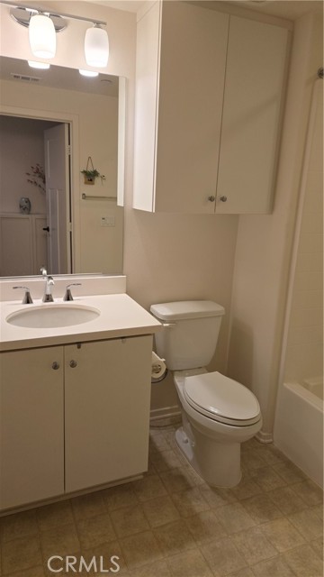 Detail Gallery Image 14 of 17 For 411 S Anaheim Bld #1,  Anaheim,  CA 92805 - 1 Beds | 1 Baths