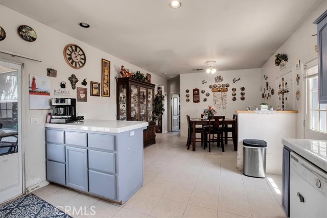 Detail Gallery Image 13 of 46 For 58583 Buena Vista Dr, Yucca Valley,  CA 92284 - 3 Beds | 2 Baths