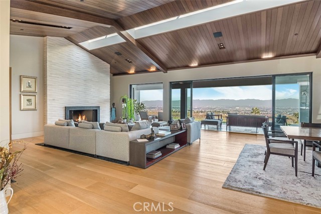 38 Saddleback, Rolling Hills CA: https://media.crmls.org/medias/5fe030fb-47c6-4eb5-b346-e1aaebc7cbac.jpg