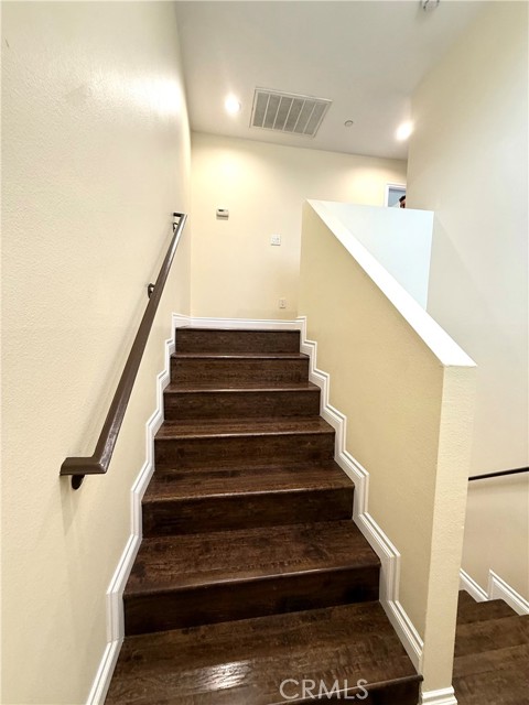 645 E 78th Street, Los Angeles CA: https://media.crmls.org/medias/5fe04845-e3b3-44d3-bfa5-296f7ec3b549.jpg