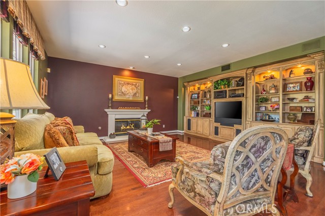 Detail Gallery Image 8 of 59 For 1515 S Westridge Rd, West Covina,  CA 91791 - 5 Beds | 4/1 Baths