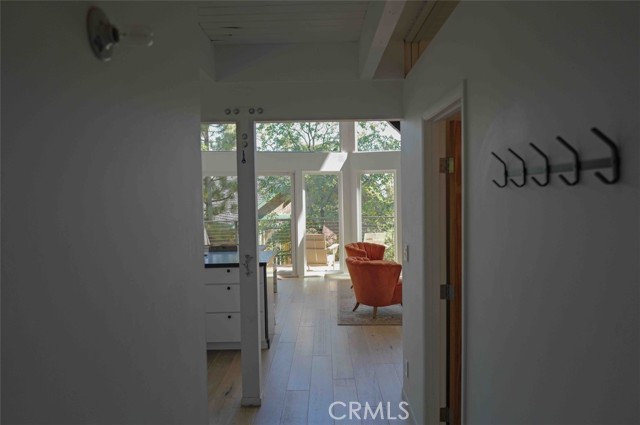 1554 Coyote Court, Big Bear City CA: https://media.crmls.org/medias/5fe1dee2-ef34-45ef-a675-8a2085def662.jpg