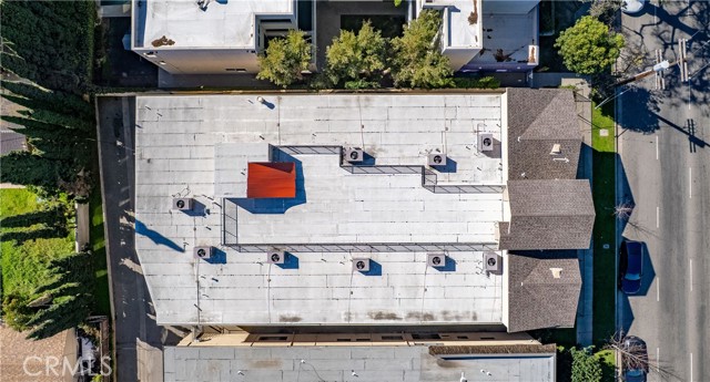 Detail Gallery Image 9 of 30 For 13430 Victory Bld, Van Nuys,  CA 91401 - – Beds | – Baths