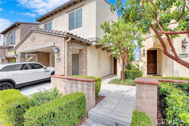 15730 Moonflower Avenue, Chino CA: https://media.crmls.org/medias/5fe3a4fb-09fe-4b5d-89b7-bc9720fd3821.jpg