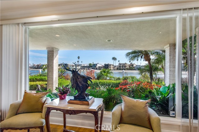 Detail Gallery Image 14 of 58 For 5585 E Corso Di Napoli, Long Beach,  CA 90803 - 3 Beds | 3 Baths