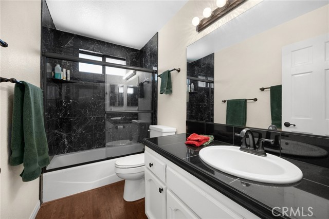 11915 Redwood Avenue, Hesperia CA: https://media.crmls.org/medias/5fe4ed69-5715-4c4d-a95d-ca3059ca075f.jpg