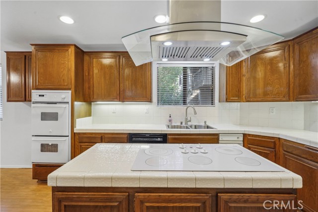 Detail Gallery Image 21 of 57 For 5345 White Oak Ave #J,  Encino,  CA 91316 - 3 Beds | 2/1 Baths