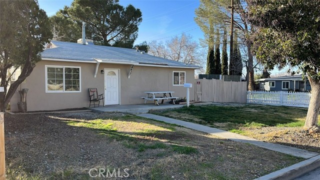 Detail Gallery Image 3 of 18 For 44437 11th St, Lancaster,  CA 93534 - 3 Beds | 1 Baths