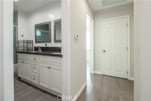 Detail Gallery Image 24 of 41 For 21053 Burton St, Canoga Park,  CA 91304 - 3 Beds | 2 Baths