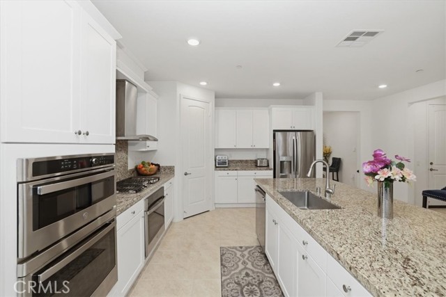 Detail Gallery Image 13 of 73 For 4618 S Tesoro Privado, Ontario,  CA 91761 - 2 Beds | 2 Baths