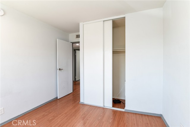 Detail Gallery Image 17 of 21 For 10636 Woodley Ave #23,  Granada Hills,  CA 91344 - 3 Beds | 2 Baths