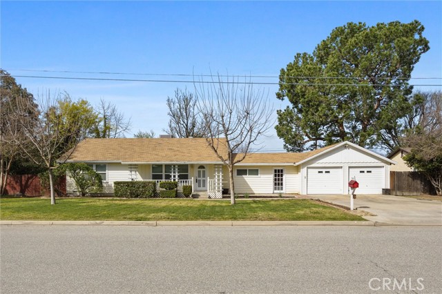 303 Maple Street, Shafter, CA 