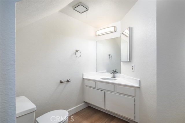 21216 Jasmines Way, Lake Forest CA: https://media.crmls.org/medias/5fe6ea42-8d94-4862-a34a-cd6d77b59fed.jpg