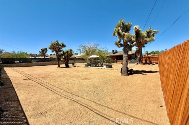 Detail Gallery Image 24 of 26 For 7157 La Habra Ave, Yucca Valley,  CA 92284 - 2 Beds | 2 Baths