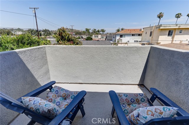 2108 Lemon Avenue, Long Beach CA: https://media.crmls.org/medias/5fe7a6d0-ebb7-4465-901f-e030c9804798.jpg