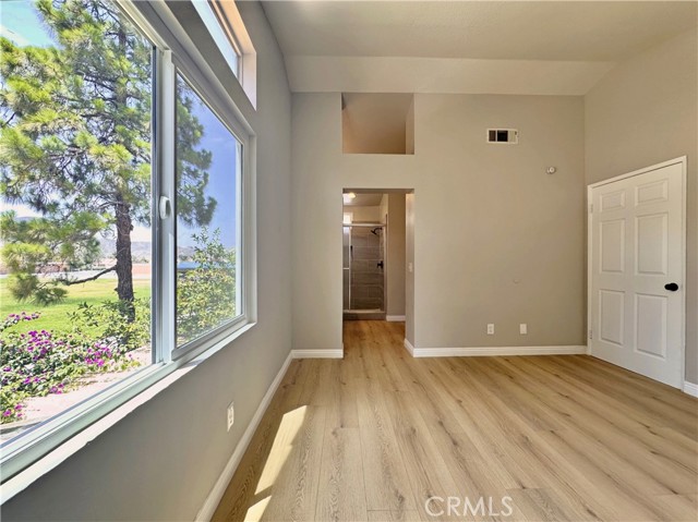 15965 Peach Tree Lane, Fontana CA: https://media.crmls.org/medias/5fe86ed9-8c3c-4200-80eb-75dacae37ee2.jpg