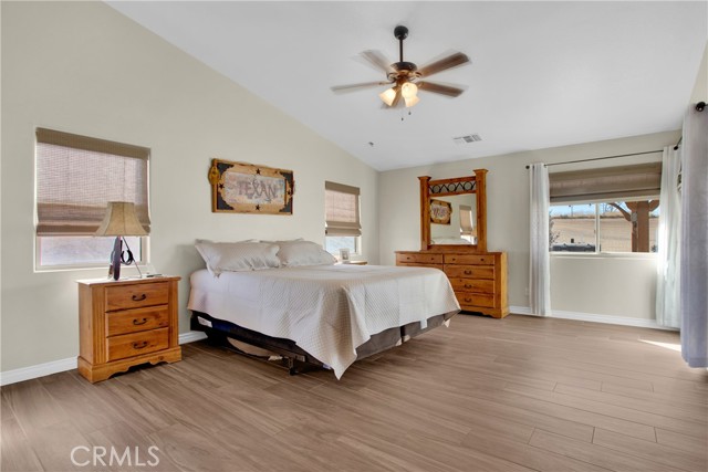 Detail Gallery Image 25 of 62 For 12227 Farmington St, Oak Hills,  CA 92344 - 4 Beds | 2/1 Baths