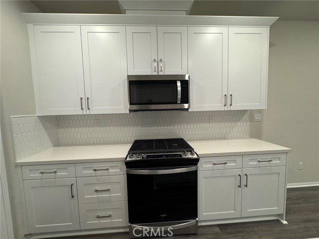 1440 stratus Drive, Pomona CA: https://media.crmls.org/medias/5fe93c1f-bb56-4776-af21-a15f84175bde.jpg