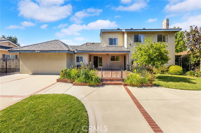 300 W Wistaria Avenue, Arcadia CA: https://media.crmls.org/medias/5fe954b1-c070-4678-a639-93ad693828d9.jpg